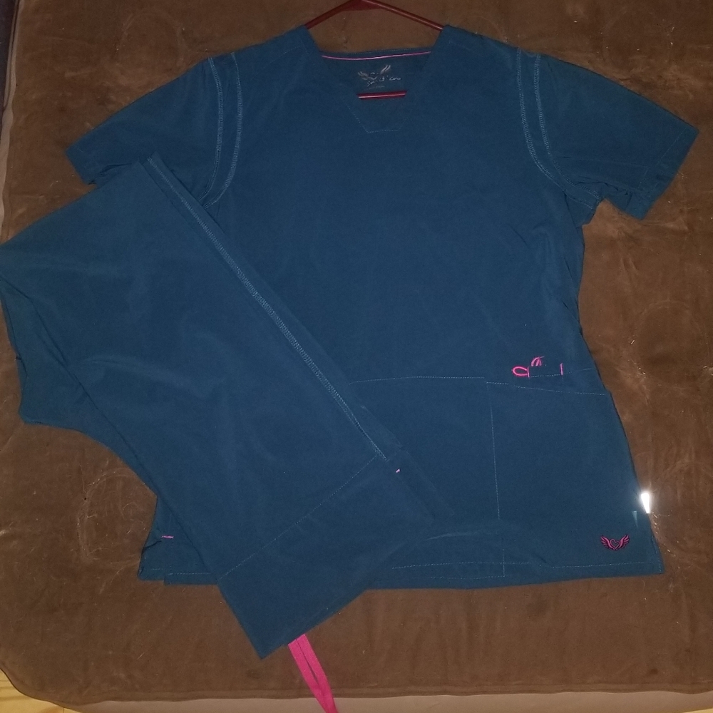 Blue smitten scrub set
